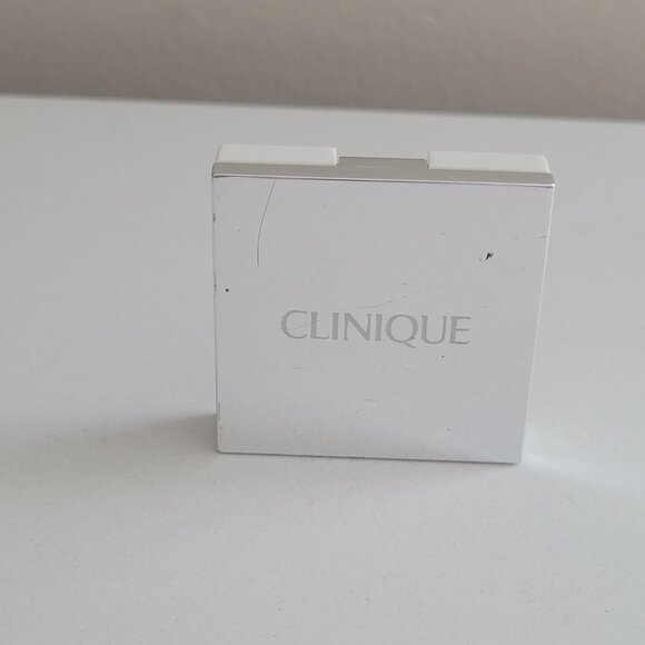 Clinique Fresh Picked Eye Shadow 02 FRESH PICKED PEAR Discontinued Preowned - Picture 5 of 5
